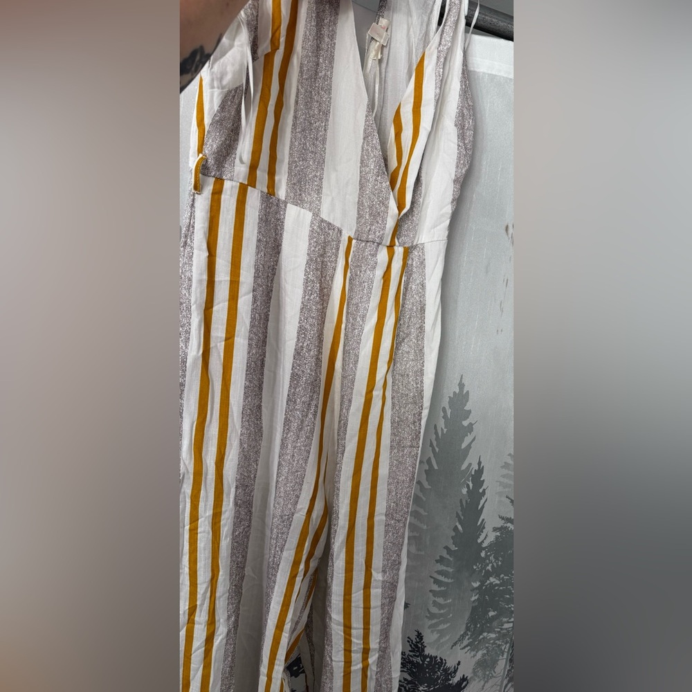 Brand New with tags Luxxel jumpsuit striped. - Picture 7 of 8